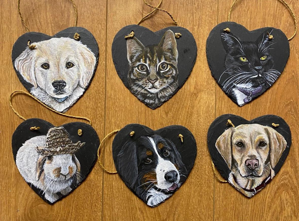 Custom multi-animal pet portrait on slate